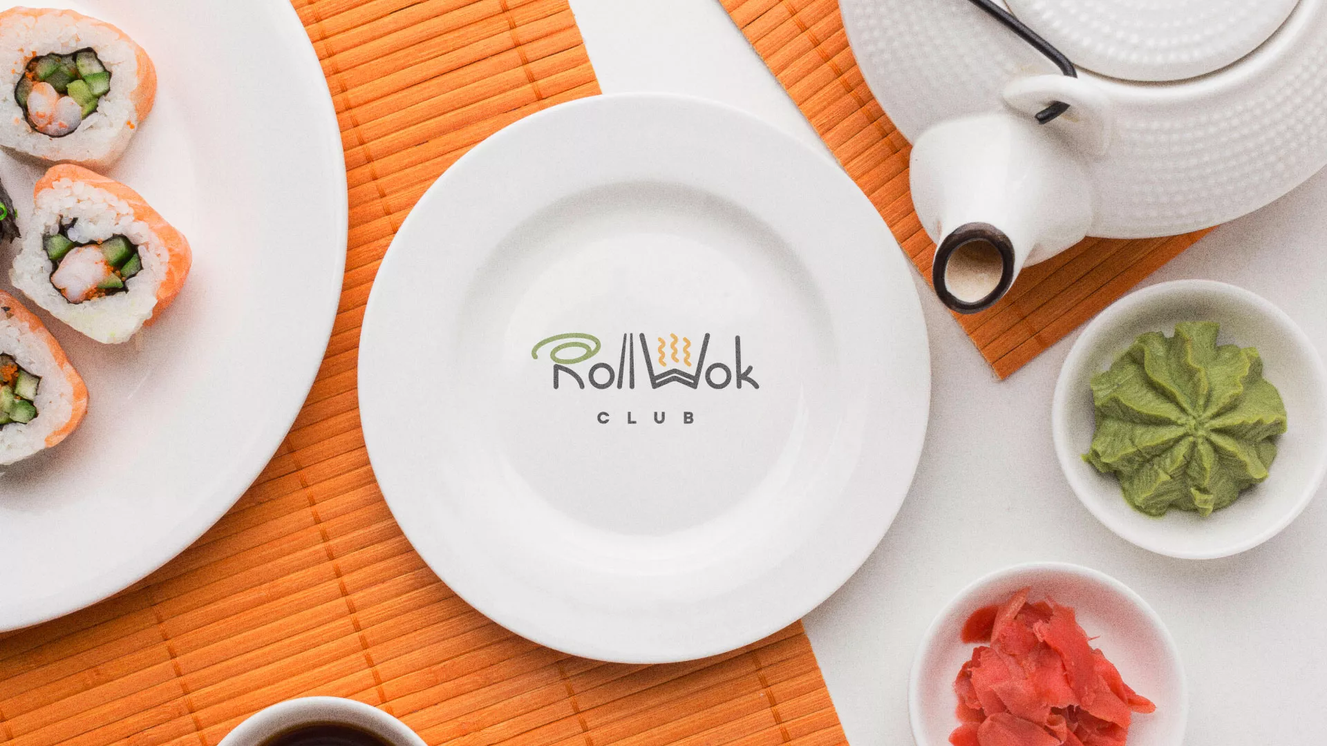 Разработка логотипа и фирменного стиля суши-бара «Roll Wok Club» в Вятских Полянах
